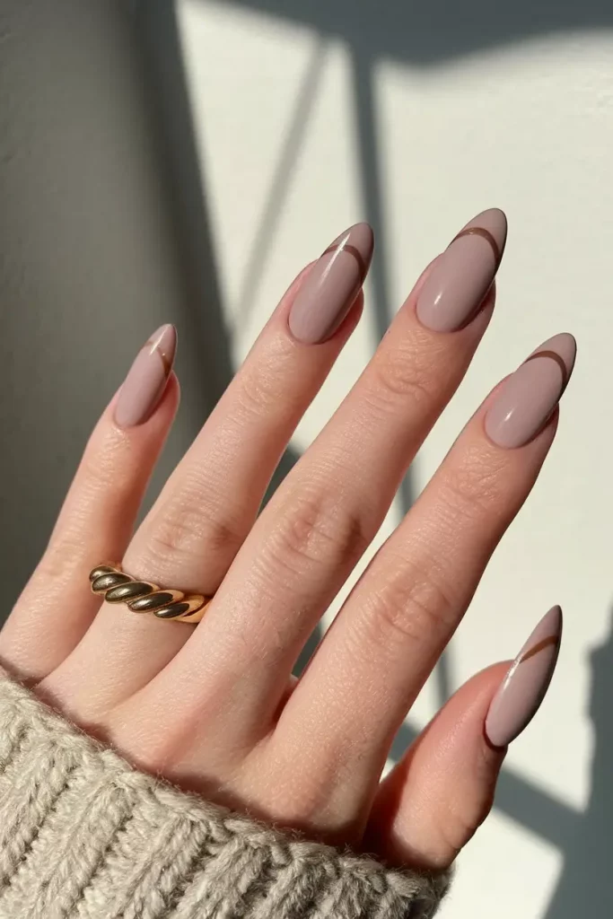 Fall Acrylic Nails: Short and Long Ideas 2025 for Classy Autumn Looks