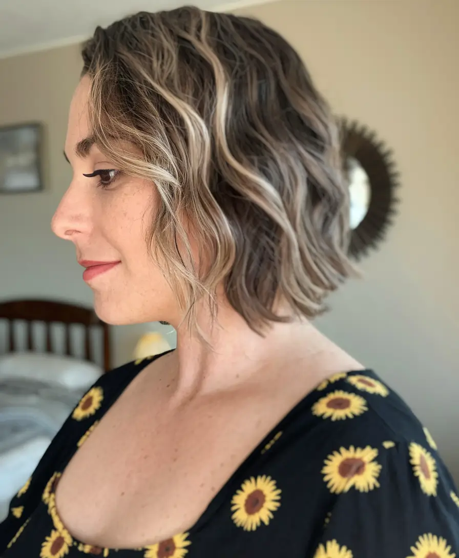 fall hairstyle for medium hair 2025 Curly-Edged Bob with Ashy Highlights