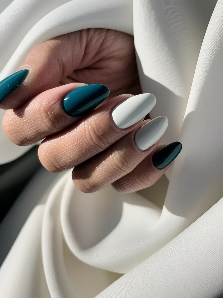 fall manicure ideas 2025 Evergreen & Snow White