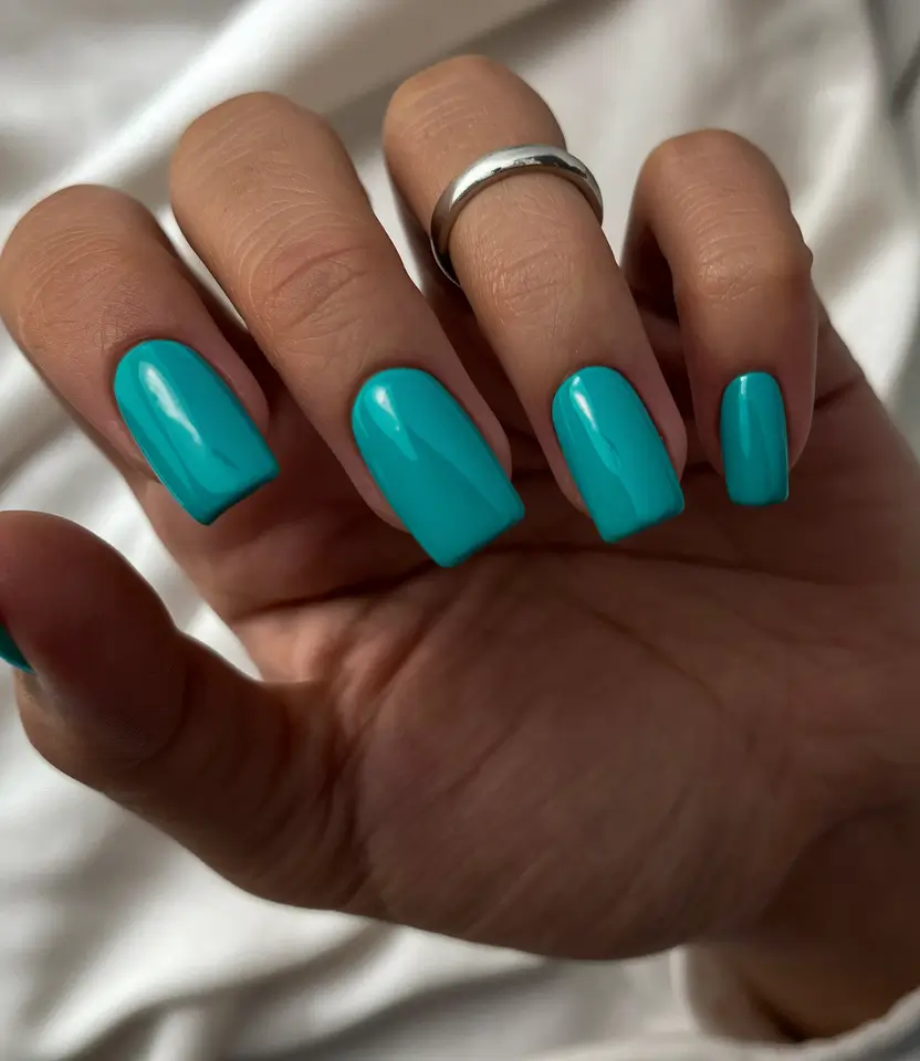 fall manicure ideas 2025 Aqua Square Freshness