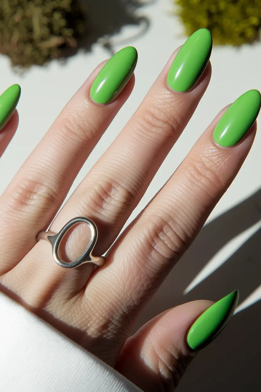 fall nails oval shape Lime Burst Statement