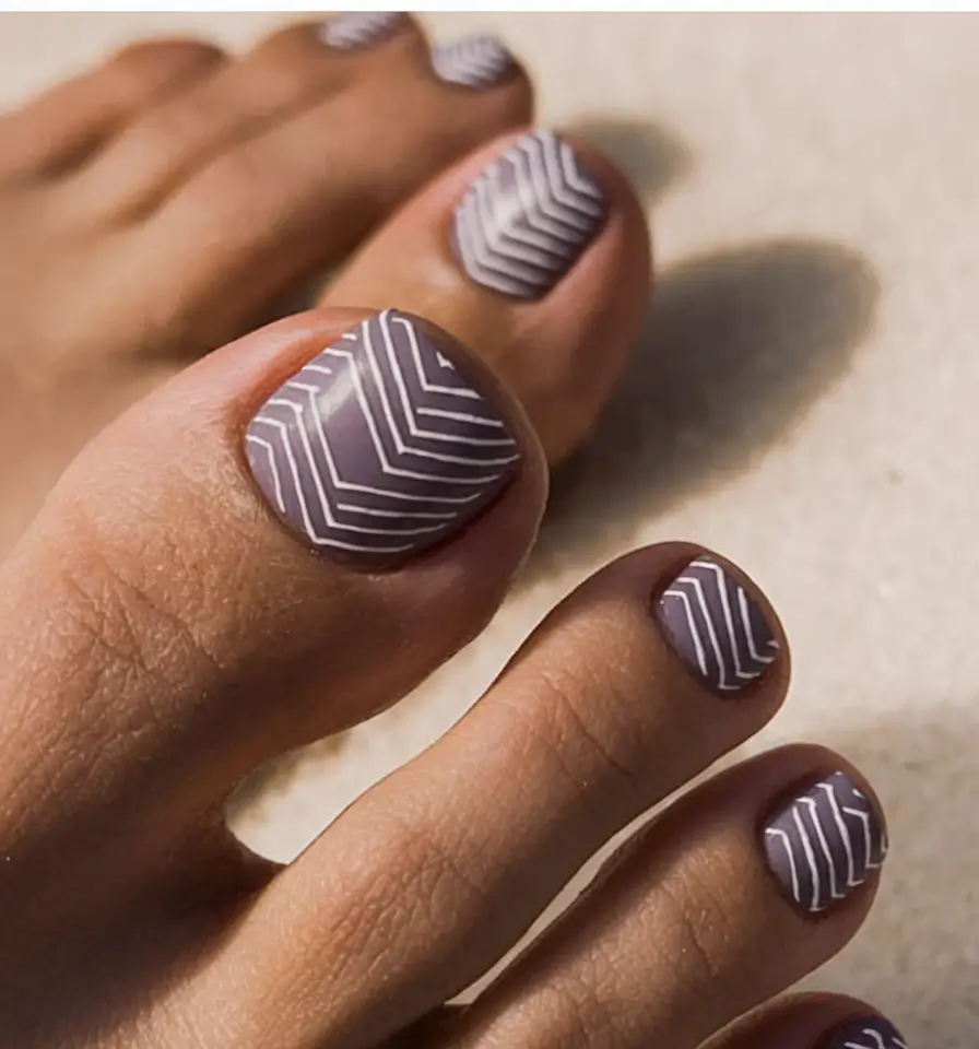 fall toe nail colors 2025 Graphite Chevron Luxe