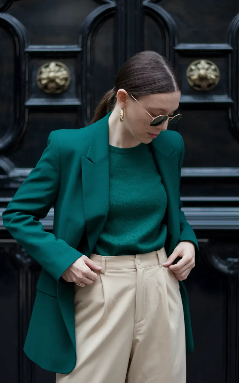 fall work outfits women casual+Green with Confidence