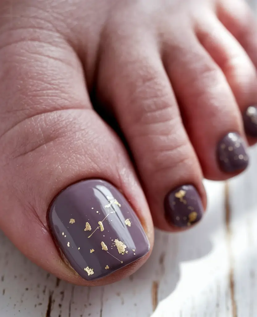 Fall Seasonal Toe Nails for October 2025 Mauve with Gold Foil