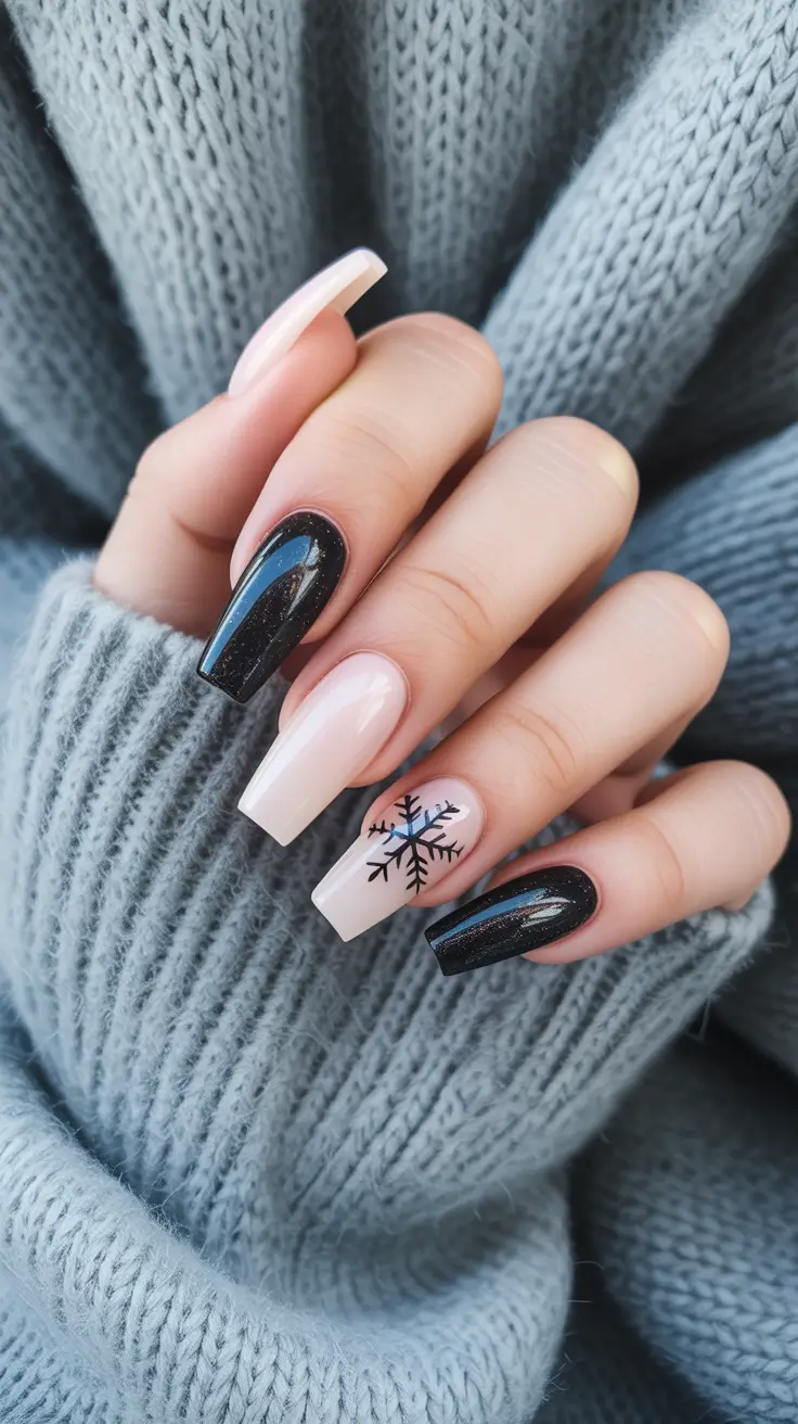black christmas nails winter short Icy Whisper Classic
